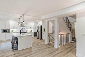 82-Scenic-Park-Crescent-NW-8